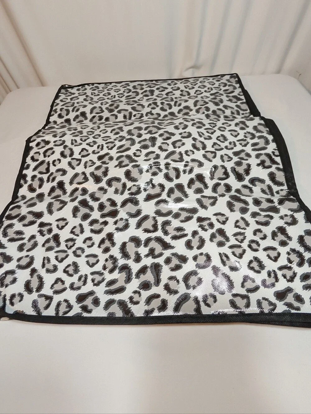 Underbed Clothing Storage Bag Bin Clothes Vacuum Seal Shirts Pants Tops Blouses